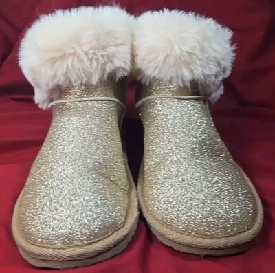 The Children's Place Girls/Youth  Size 6 Gold Glittery Faux Fur Fashion Boots