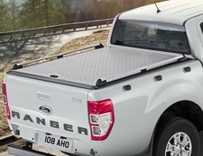 Original Ford EGR* Feste Laderaumabdeckung mit Reling 1882091