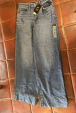 NWT Lee Women's Legendary High Rise Wide Leg Trouser Jean, Size 8 Medium