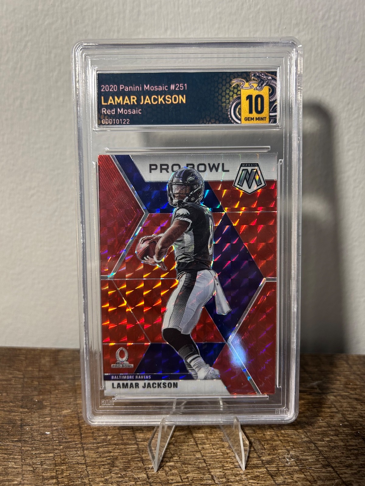 2020 Panini Mosaic - Pro Bowl Lamar Jackson #251 Red Mosaic Prizm BMG 10