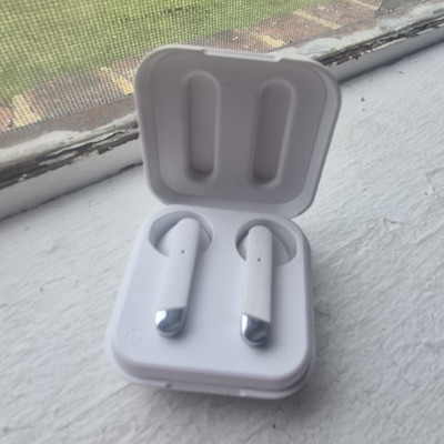   iTECH Amp Pro Wireless Earbuds White Charging Case Untested Parts Repair  