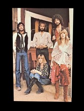 FLEETWOOD MAC 1975 TAMKIN COLOR POSTCARD STEVIE NICKS WITH FACSIMILE AUTOGRAPHS