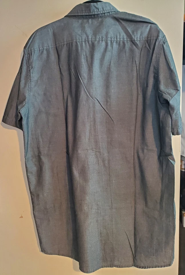 Camisa de empleado de manga corta McDonald’s Apparel Collection para hombre talla 15 1/2 M Foto 2 de 4