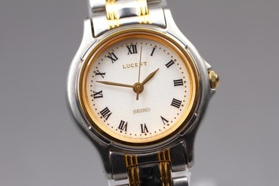 1992 [Near MINT] Seiko Lucent 1F21-0F7A Silver Roman 25mm Qz 14.5cm Ladies Watch