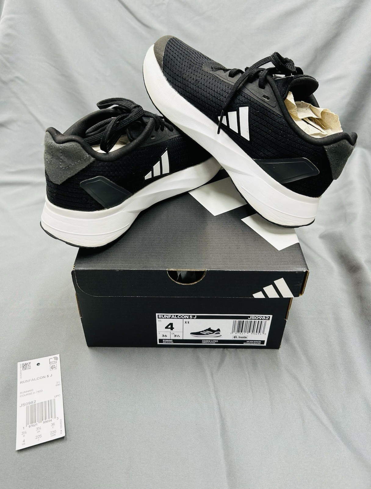 Us Size 4 Black/white Js0982