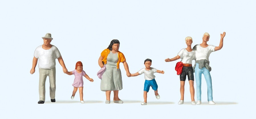 Preiser 10326 HO/OO Gauge - Passers-by Hurrying Figure Set BNIP