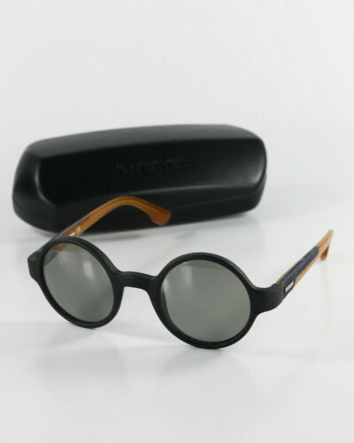 LEON the Professional Sunglasses by Magnoli Clothiers (Red Lenses