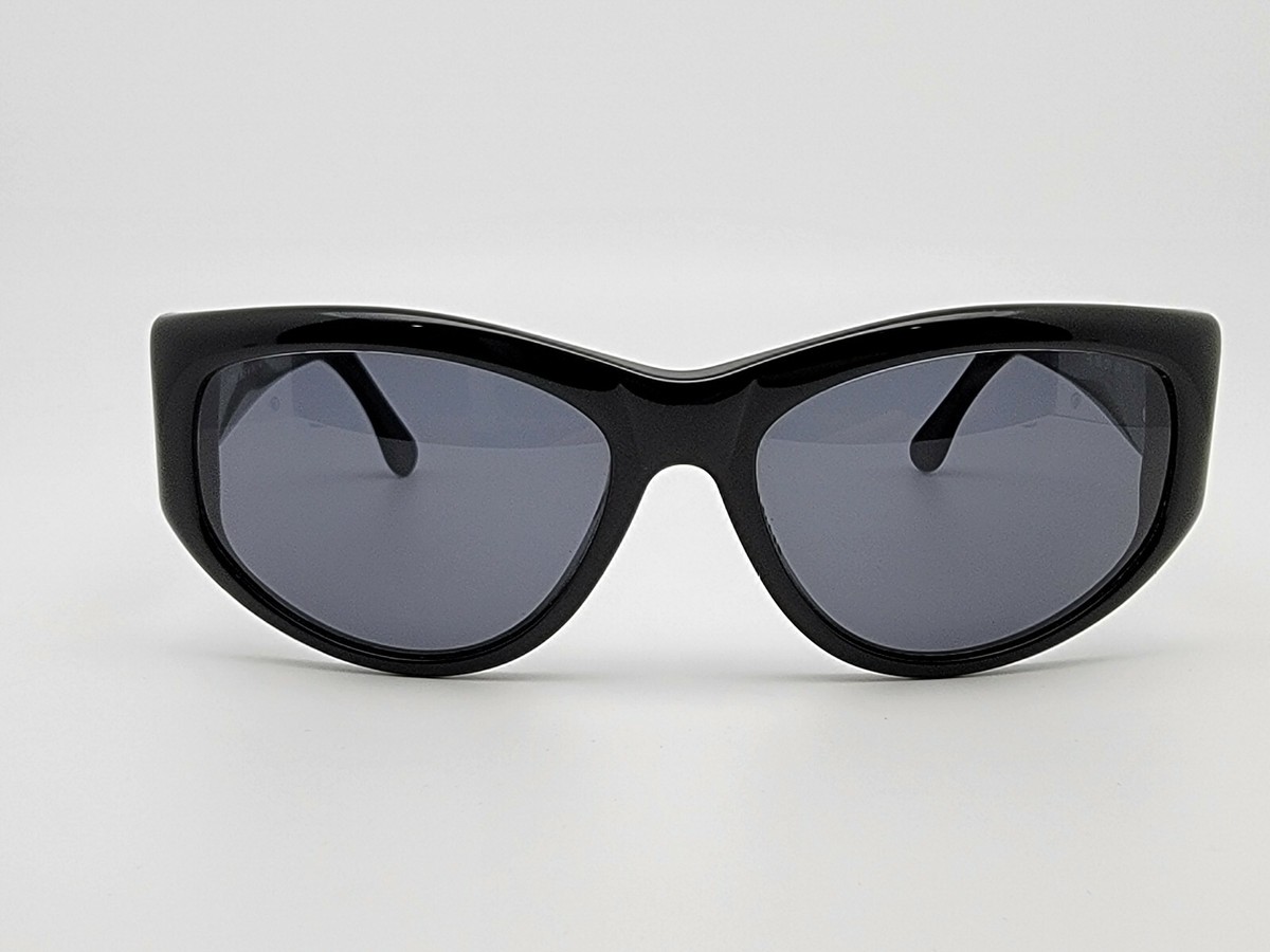 Fendi FS 146 Gloss Black Gold Frame Grey Lens Sunglasses w/ Case