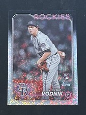 2024 Topps Series 2 Gold Victor Vodnik Rookie RC #607