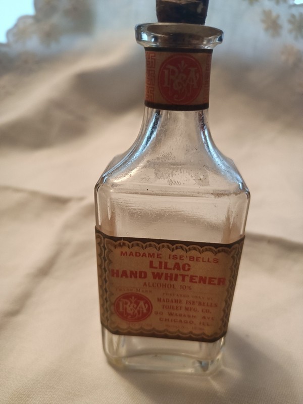 R & A Madame Ise'Bells Lilac Hand Whitener  4 Oz Bottle W/Cork Empty Excellent!