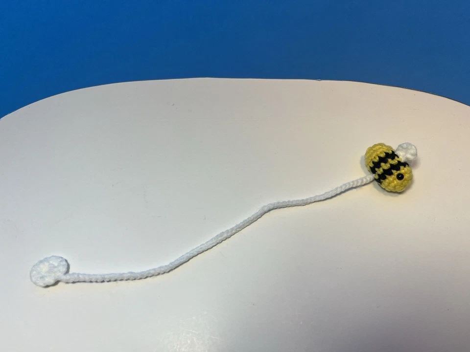 Crochet Honey Bee Bookmarker - Image 3 of 4