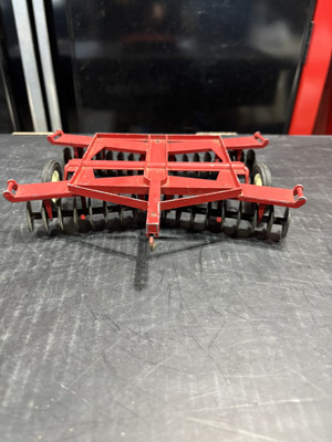 VINTAGE INTERNATIONAL DISK For A TRACTOR 1/16 METAL GANGS  C  HITCH