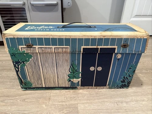 Vintage Original 1962 Barbie Teenage Fashion Model Dream House W/Accessories