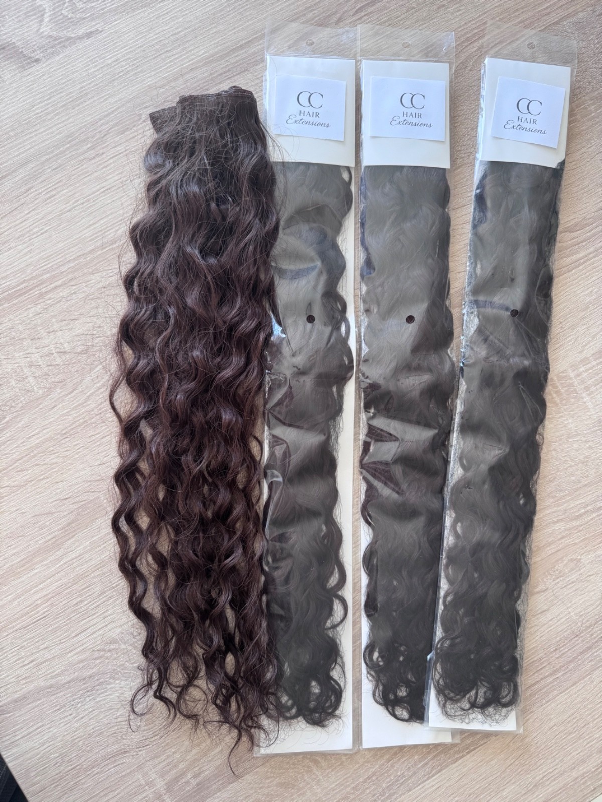 Chevelure de rêve RAW HAIR 24 pouces 150g Genius Weft châtain foncé
