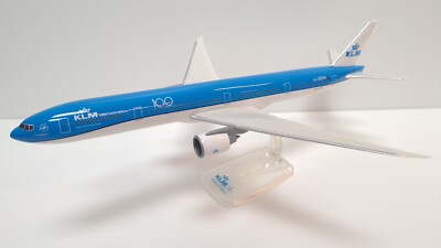 KLM Boeing 777-300ER 