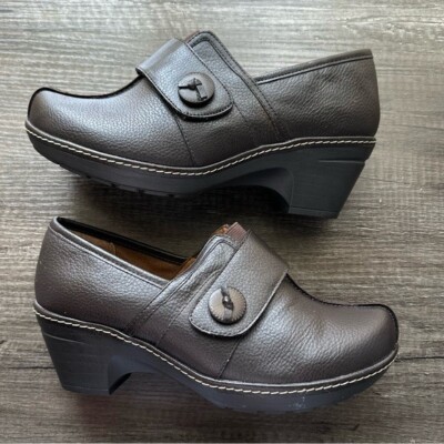 Thom McAn Brown Leather Gennie Slip On Clogs Size 8.5W