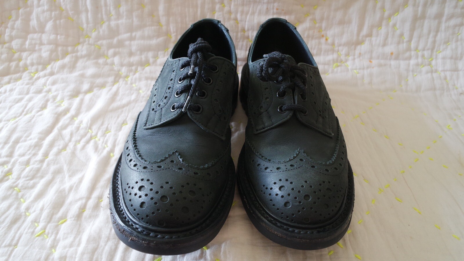 Trickers Bourton - image 2