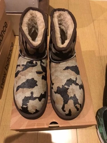 UGG Mens Boots Classic Mini Camo Size M US 9 Deadstock Not Used