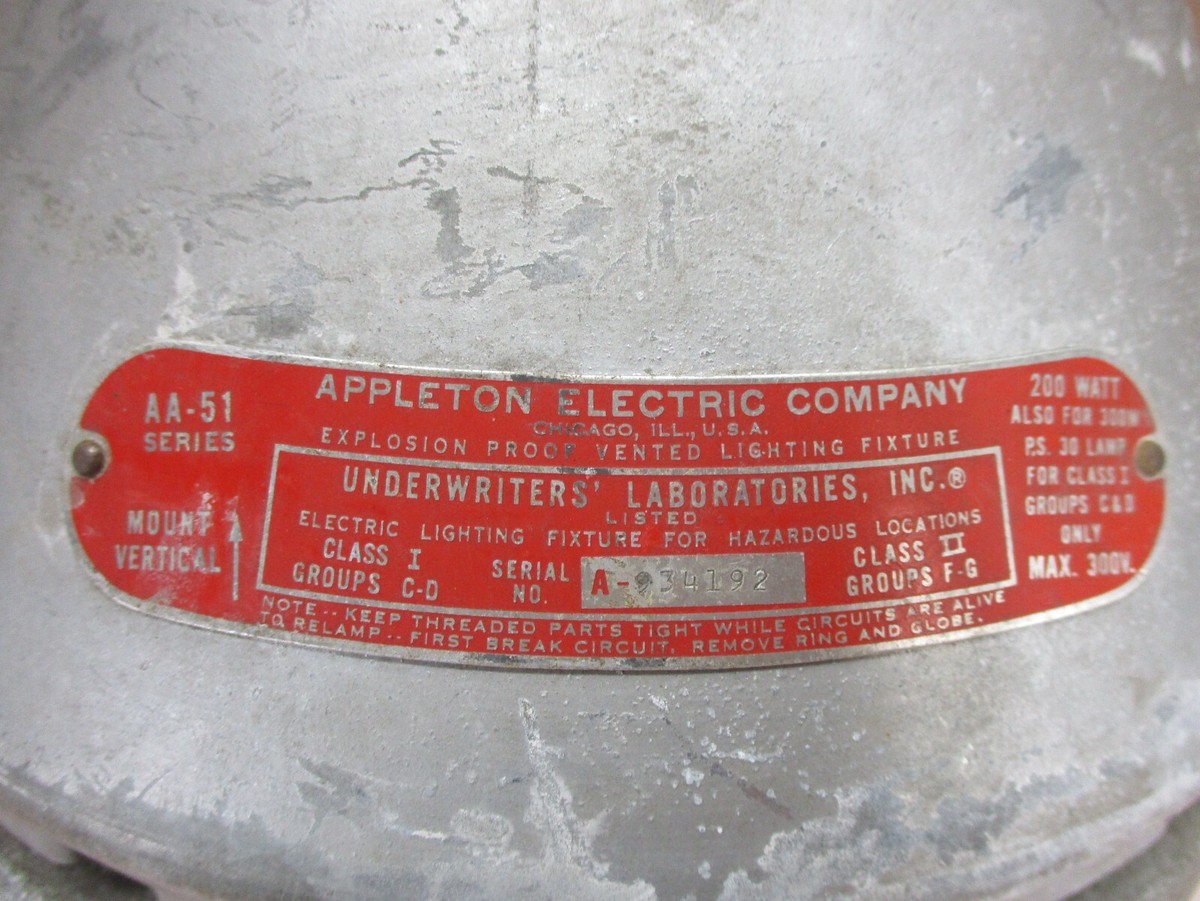Appleton Electric Company 200W Vented Explosion Proof Light AA-51