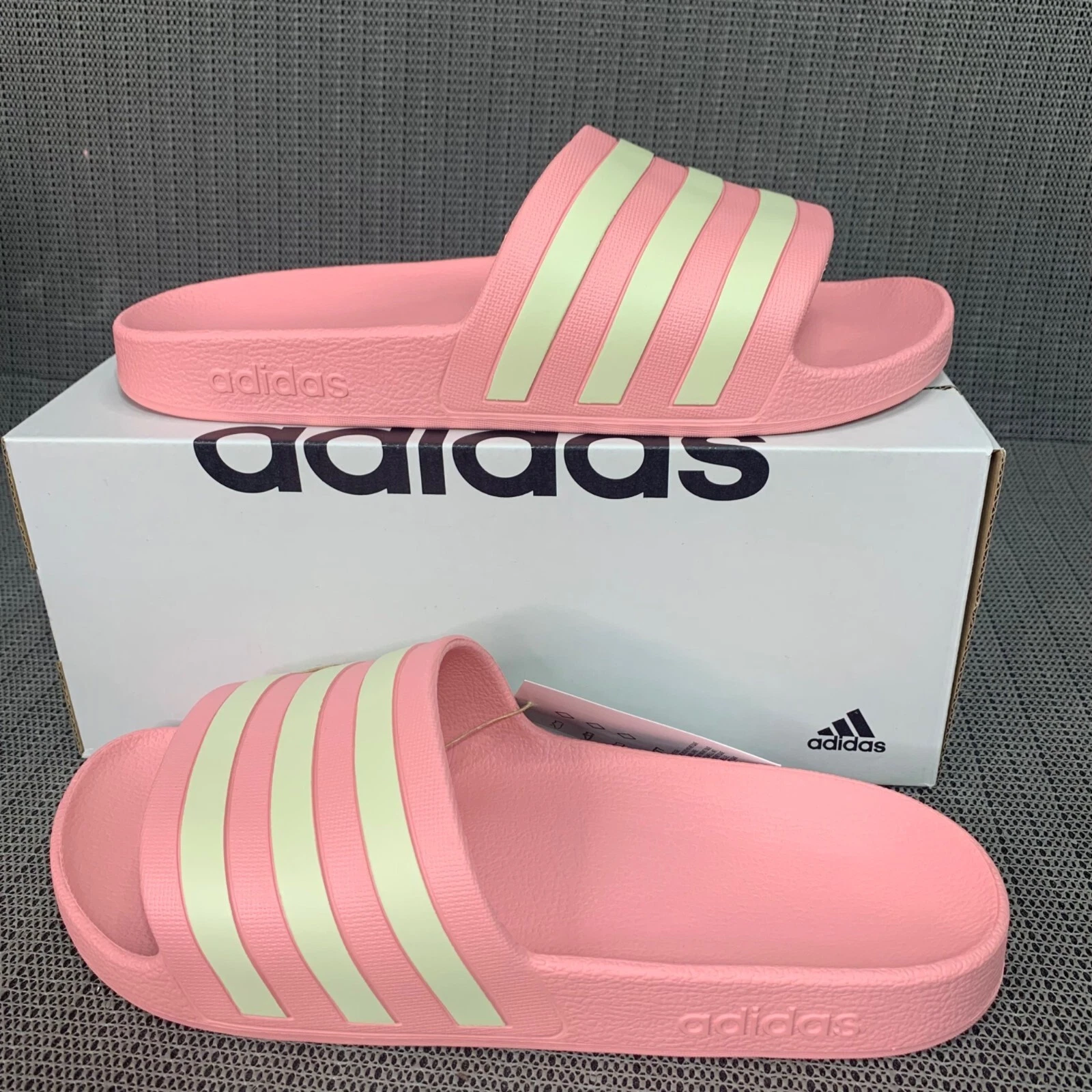 Adidas Adilette Aqua da donna taglia 10 slide rosa e righe bianche sporche