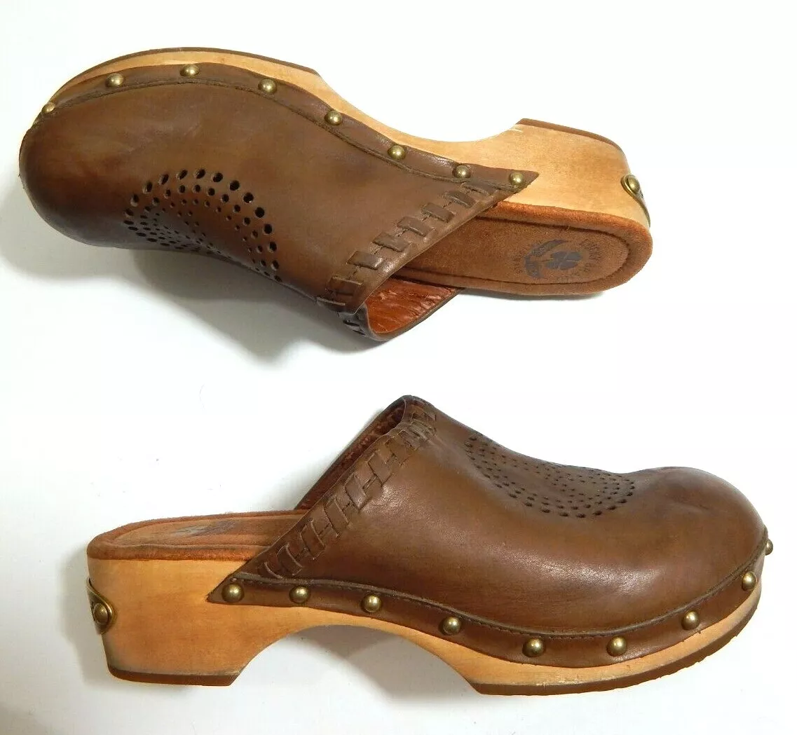 Lucky brand clogs with peace on sale sign