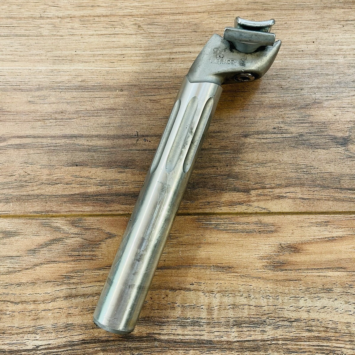 1984 SR Sakae Laprade Fluted Aluminum Seatpost 27.2 x 190