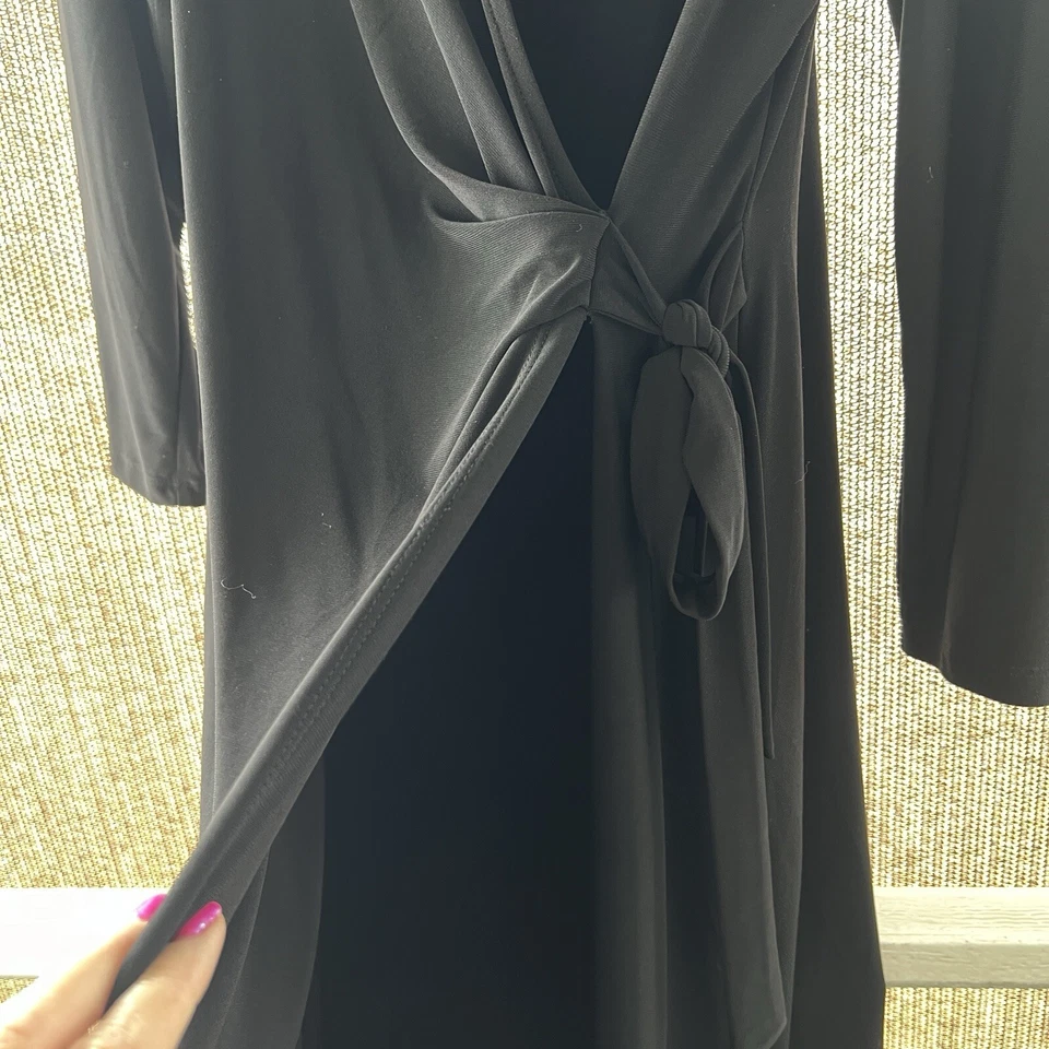 Black Label by Evan Picone Body-Shaping Dress, Size 4, Cross-wrap styling Black - Image 2 of 4