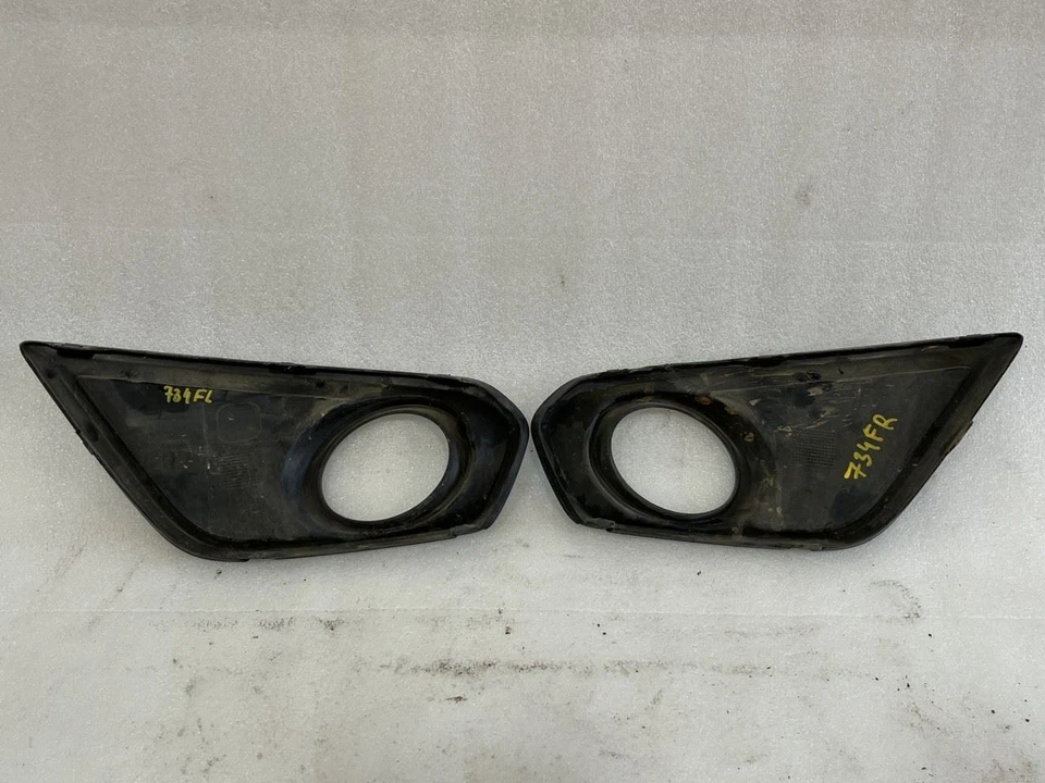 Volvo C30 2011 2012 2013 luz antiniebla bisel parachoques delantero embellecedores 31298171 31298172 Foto 2 de 4