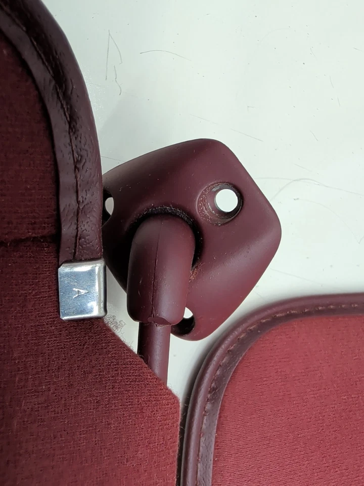 88-94 Chevy GMC C/K Truck Suburban Silverado S10 Sun Visor Set OEM Maroon/RED Foto 4 de 4