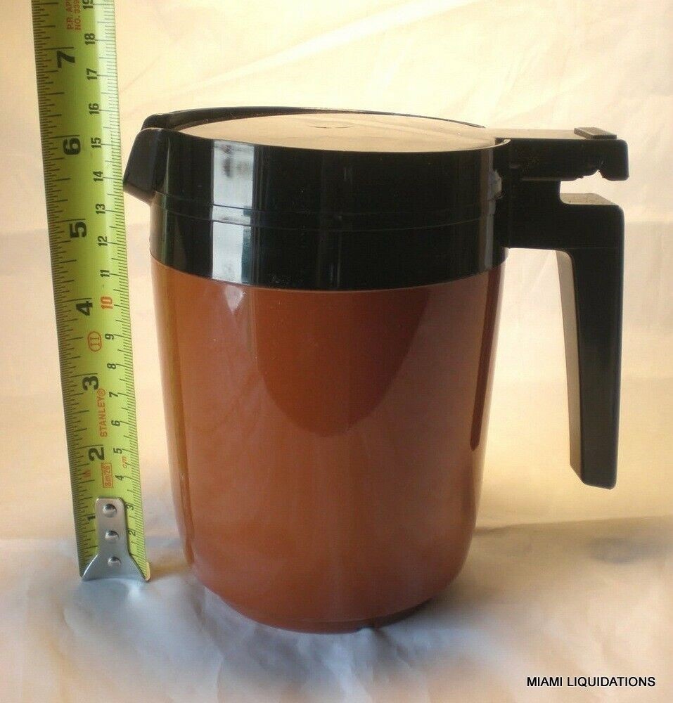 Vintage Rubbermaid 3343 Insulated Coffee Beverage Pitcher 18oz Black/Brown
