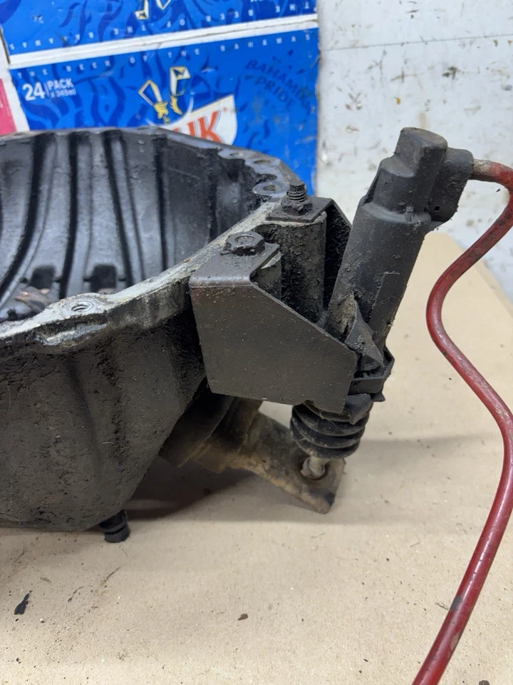 1986 1991 F150 F250 SBF MANUAL TRANSMISSION BELLHOUSING HYDRAULIC 302 351W 300 ! - Image 4 of 4