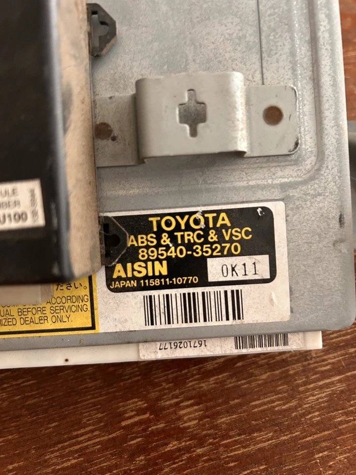 TOYOTA 4RUNNER ABS VSC TRAC Control Module OEM 2001 2002 - Image 2 of 4