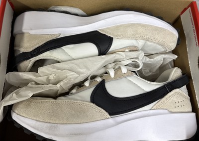Nike Women s Waffle Debut Sneaker White Size 8 M, Used