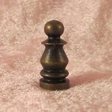  SOLID BRASS ANTIQUED PLAIN COLONIAL LAMP FINIAL / old antique shade  lampshade