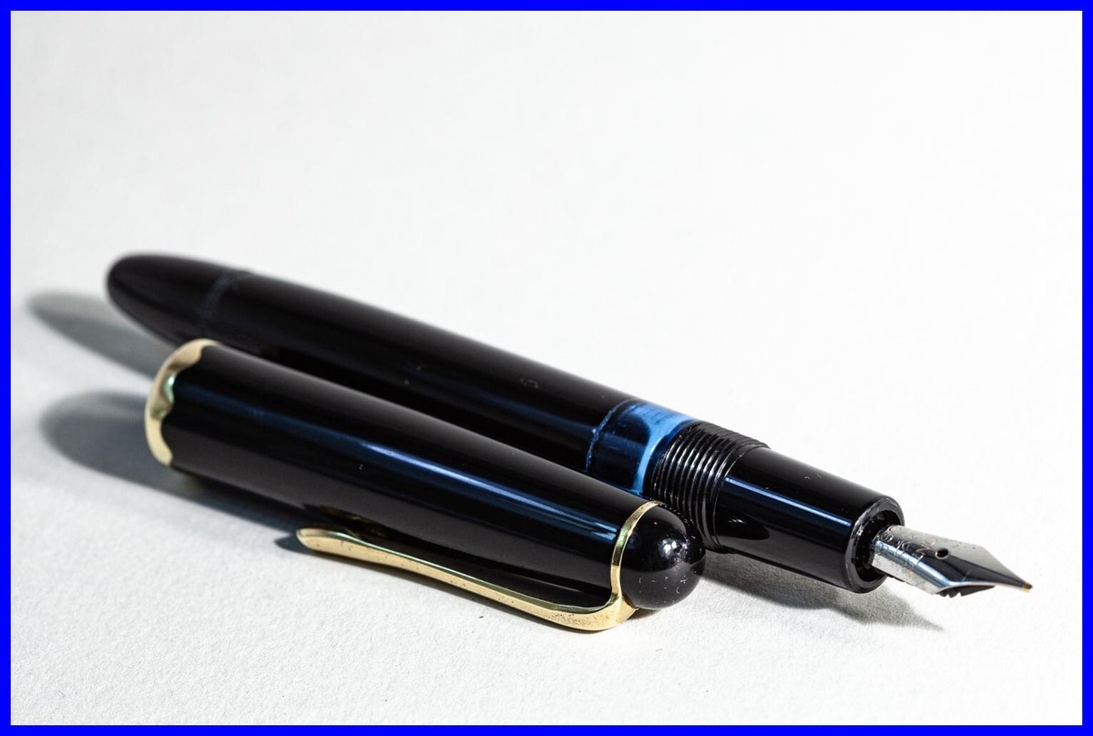 Montblanc MONTE ROSA 042 Kolben Füller in Schwarz & Gold mit