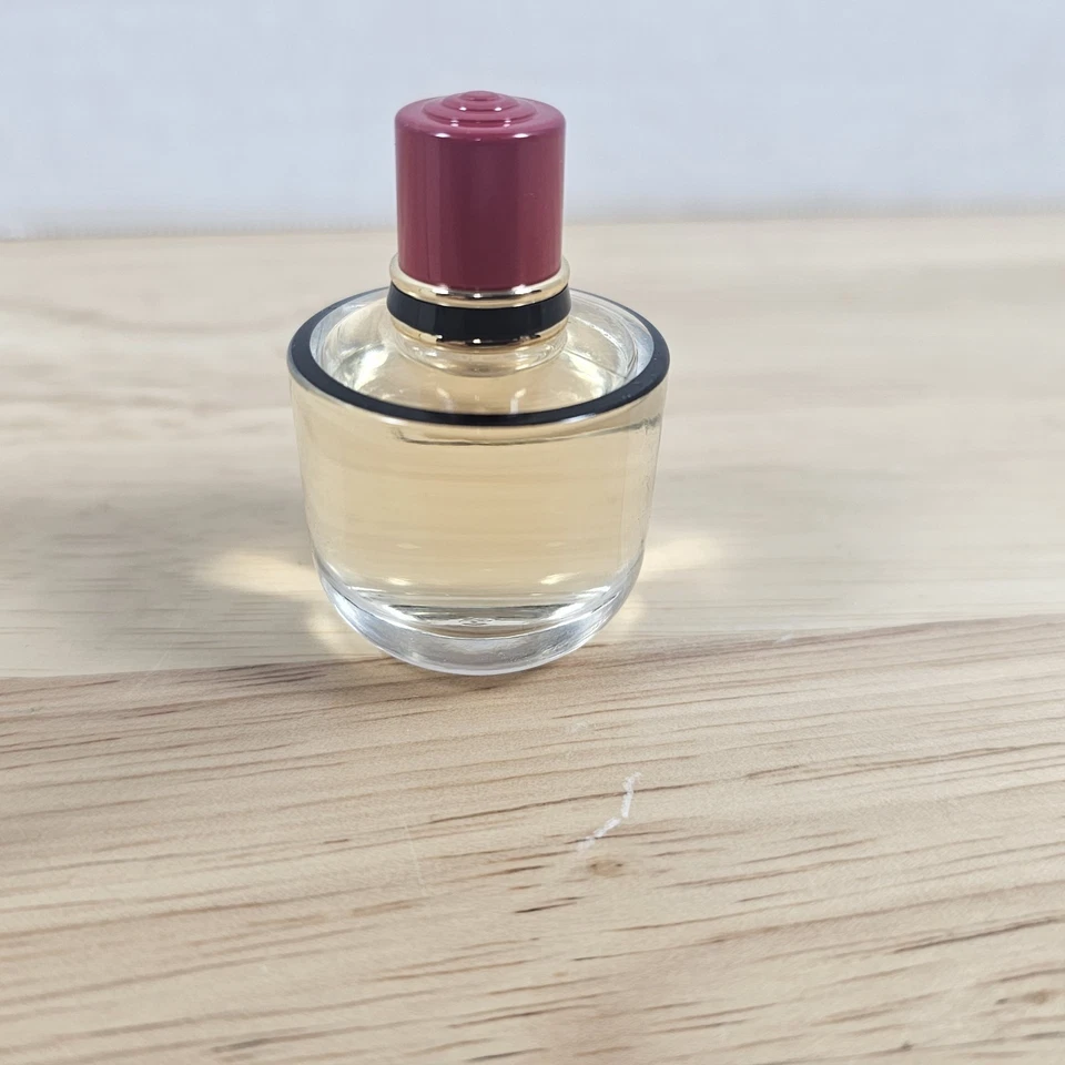 Perfume Marni by Marni Original Scent Eau De Parfum Mini .24oz Foto 4 de 4