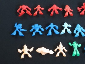 MEGA MAN Kokman Keshi SET Retro Figur Famicom FC NES Made in Japan 1