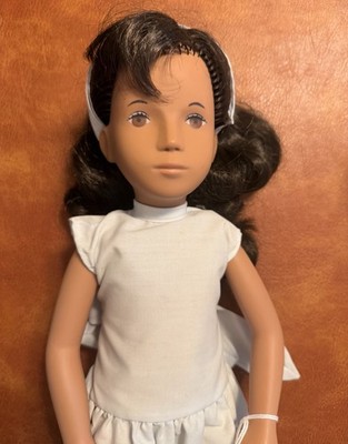 Sasha Fashion Doll Dark Brown Wavy Hair White Ballet Outfit Removable Clothes