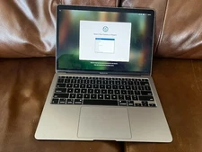Apple MacBook Air 13.3" (512GB SSD, Intel Core i5 10th Gen., 3.20 GHz, 8GB)
