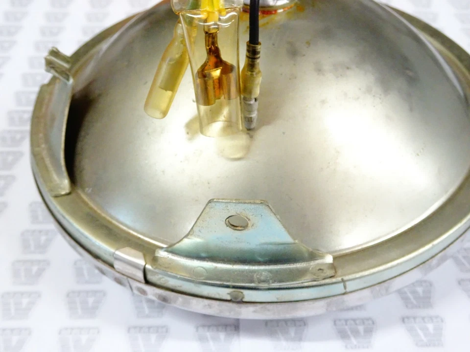 Yamaha NOS NEW 1L9-84320-61 Head Lamp Light Assy XS XS360  - Image 4 of 4