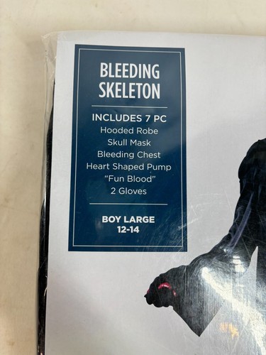 Bleeding Skeleton Halloween Set Large 12-14, 7 Pieces included - Picture 2 of 3