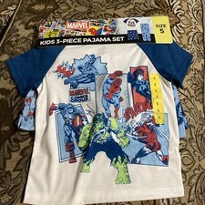Boys Marvel Pajama 3-Piece Set: Shirt Shorts Pants, Size 5