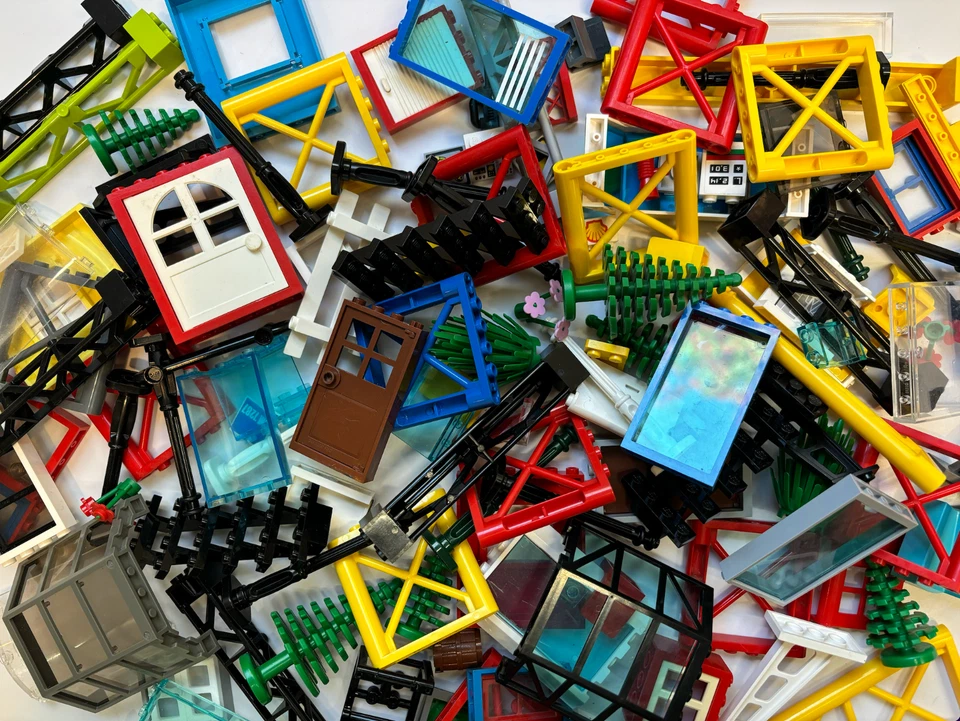 LEGO Bulk Lot Train Station City park bus stop Accessories 25 Random Parts - Image 3 of 3