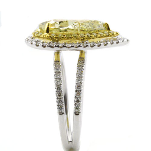 EXTRA LARGE 2.24CT WHITE & FANCY YELLOW DIAMOND 18KT 2 TONE GOLD ENGAGEMENT RING - Picture 2 of 3