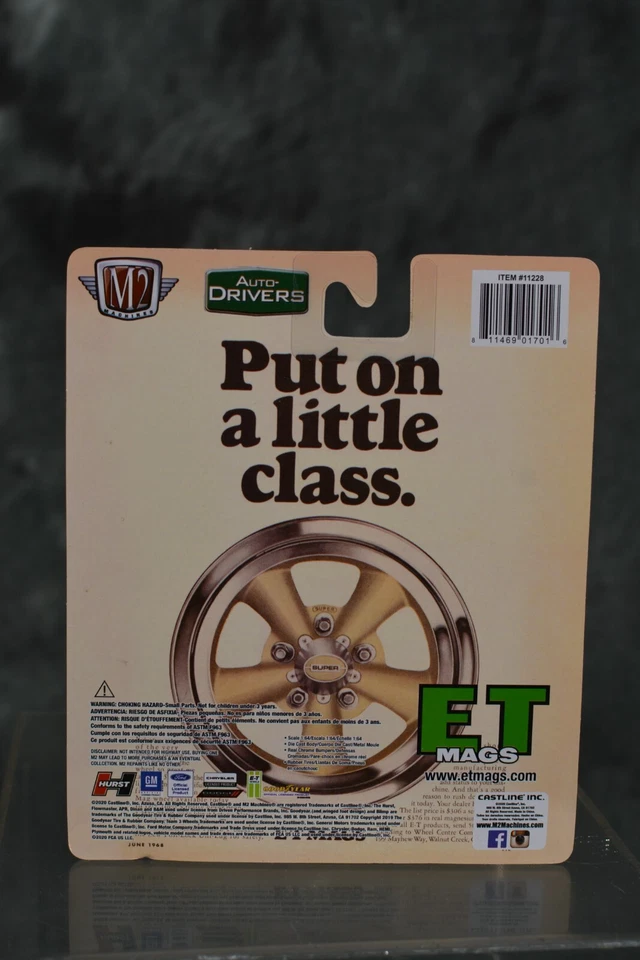 M2 Machines 1:64 Scale Auto Drivers 1968 Mercury Cougar R-code ET Mags Green - Image 2 of 2