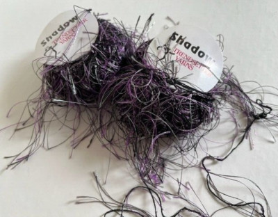 Trendsetter ''Shadow'' -  Lot of 2 balls of  lash yarn - black/purple
