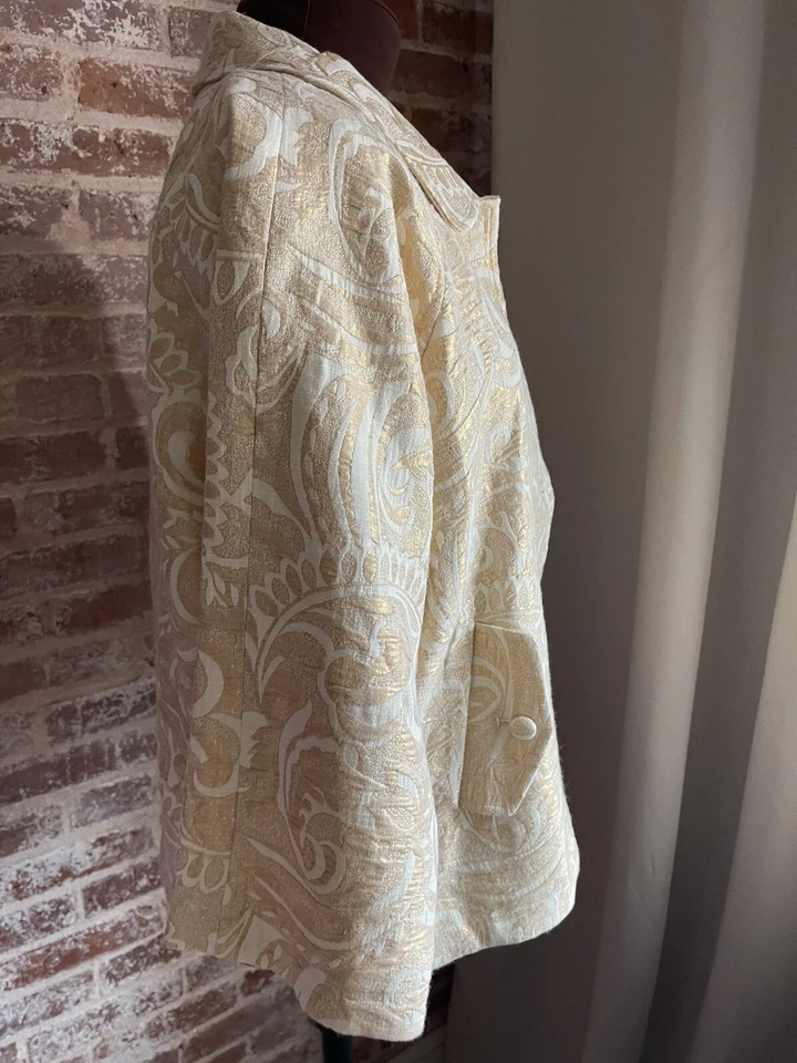 Chaqueta Blazer Susan Graver Marfil y Dorado Manga 3/4 Tejido Grueso Botón Para Mujer M Foto 2 de 4