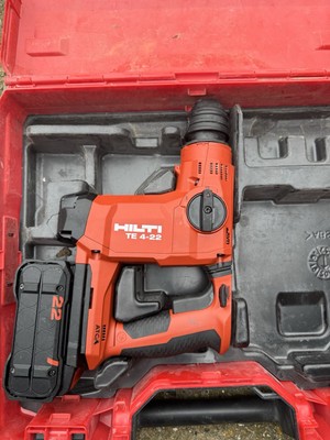 Hilti TE 4-22 Hammer Drill And Battery UK