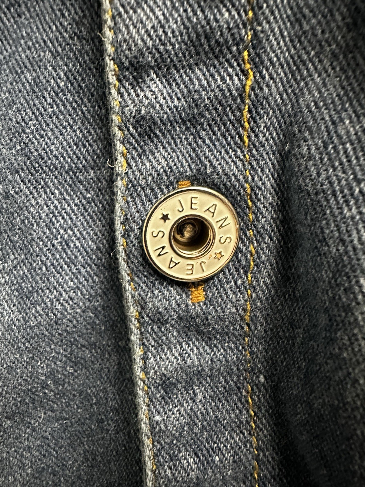 Picture 3 of 11