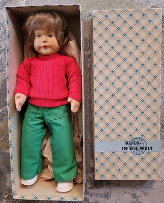 14 INCH VINTAGE 1960,s WOODEN HEAD KUCK IN DIE WELT BY HILDEGARD KRAHMER,BOXED